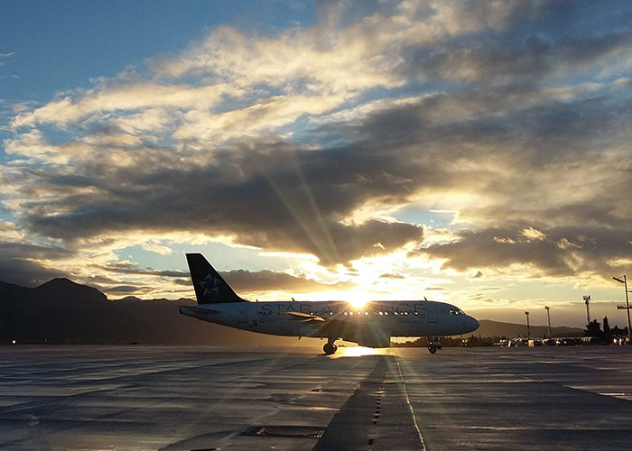 30 People Who Work In The Aviation Industry Share The Craziest Things They Have Seen