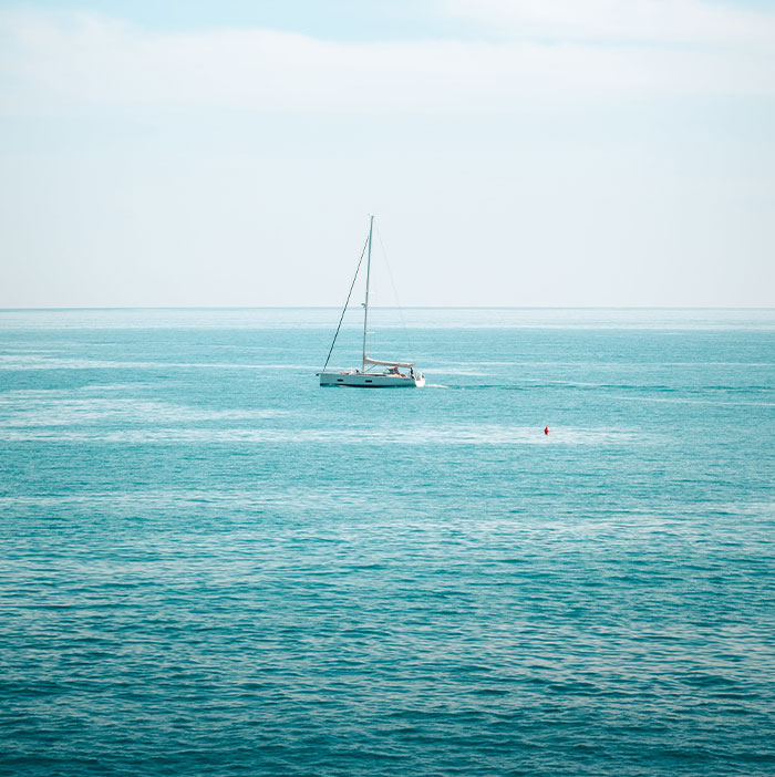 35 ‘Horror Stories’ From People Who Have Seen Things In The Ocean They Wish They Could Forget