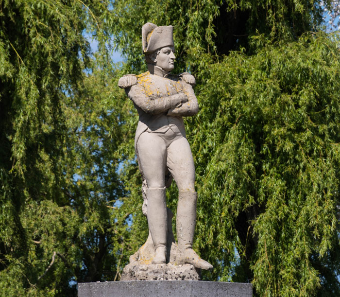 30 False Facts That Are So Ingrained In People’s Minds They Can’t See The Truth, As Shared Online