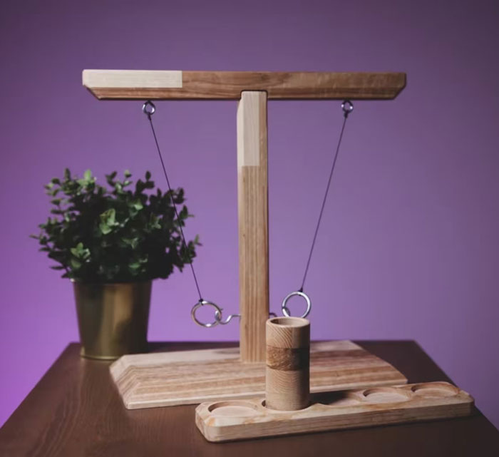 Hook And Ring Swing Toss Board Bar Game: Expertly crafted from ashwood for long-lasting enjoyment and a surefire way to make new memories while challenging friends and family.