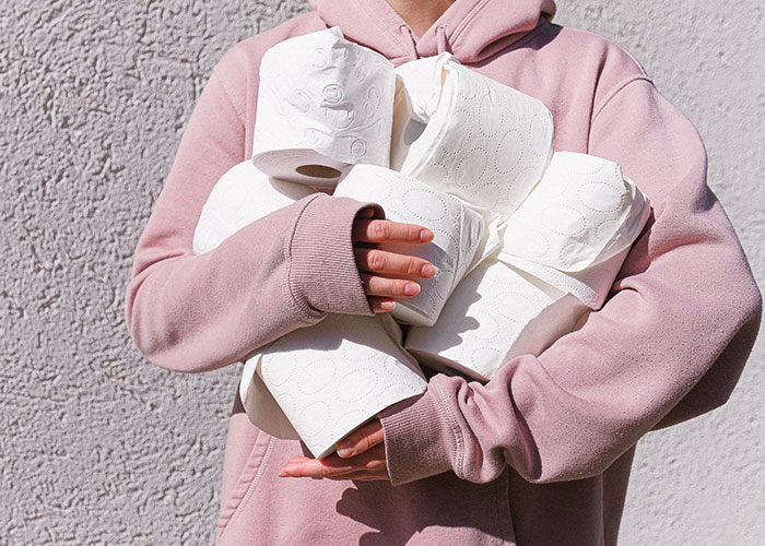 Family Of 4 Goes Through 3 Toilet Paper Rolls Per Day, Mom "Loses The Plot"