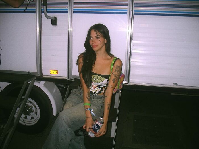 Woman Takes Friend To A Festival Medical Tent To Get Medical Attention, Sparks Huge Discussion