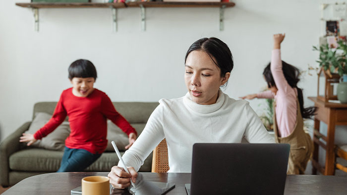 Person Has Enough Of Annoying Neighbor Reporting Them For Every Little Thing, Gets Petty Revenge Person Has Enough Of Annoying Neighbor Reporting Them For Every Little Thing, Gets Petty Revenge