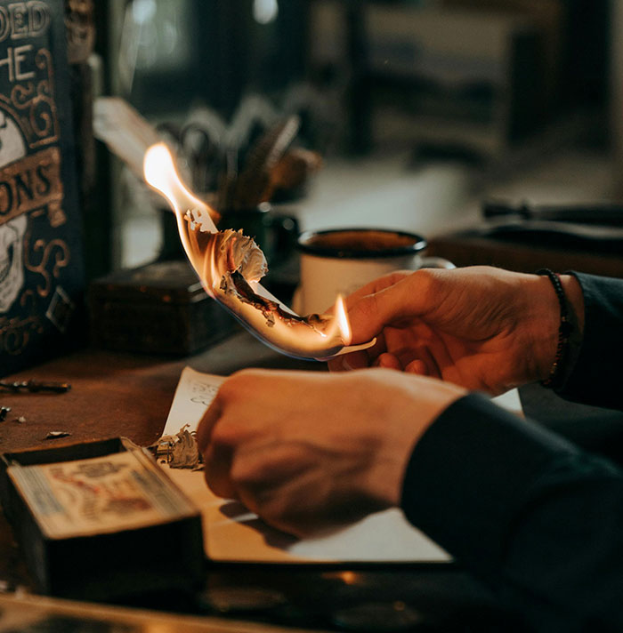 30 Brutal Moments When People’s Illusions Of Friendship Were Shattered