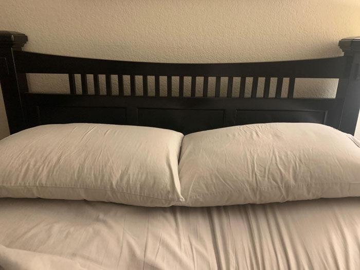  Beckham Hotel Collection Bed Pillows : High-Quality Queen-Sized Pillows Offering Superior Comfort And Breathability, Perfect For Anyone Seeking A Restful Night's Sleep, No Matter The Sleeping Position.