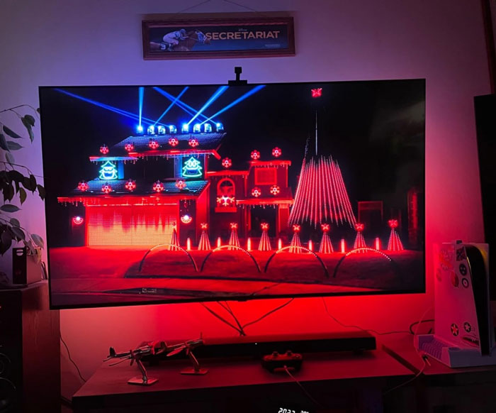  Envisual TV LED Backlight With Camera : Literally The Best Techie Gift Ever - It Adds Dynamic Vibes, Creates Perfect Ambiance For Chill Netflix Nights, And Takes TV Watching To Another Level. Must-Have For Anyone Who Loves To Amp Up Their Home Entertainment Scene.