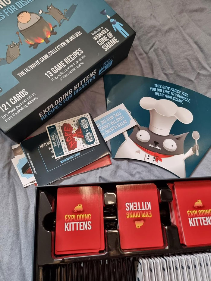  Exploding Kittens Party Pack Card Game : It's The Ultimate Playful Gift For That Friend Who's Into Kittens, Explosions, And Party Games, Plus It's Easy To Learn And A Blast For Up To 10 Players!