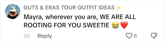 Guy Goes Around NYC Redesigning Fliers For People, Making Them Way More Appealing For Free Guy Goes Around NYC Redesigning Fliers For People, Making Them Way More Appealing For Free