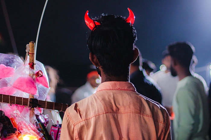 Student Claims High School Teacher&rsquo;s Devil Costume &ldquo;Insulted His Faith&rdquo;, Gets Him Suspended