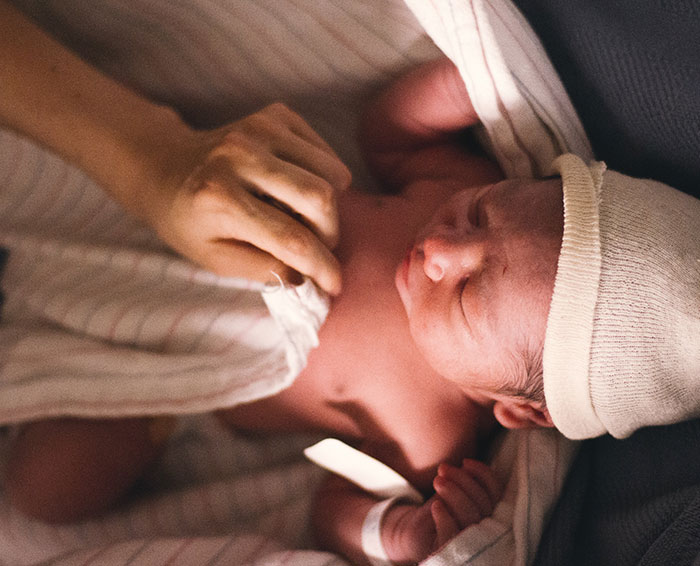 30 People Share The Wildest Things They've Witnessed While Waiting To Be Treated By The ER