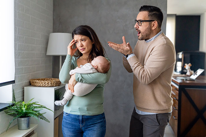 Husband Throws Away Breastfeeding Wife's Food And Demands Her To Lose Weight, She Leaves Him Instead Husband Throws Away Breastfeeding Wife's Food And Demands Her To Lose Weight, She Leaves Him Instead