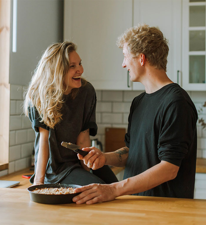 “I Wonder How He Gets Through The Day”: Wife Tests Limits Of Husband's Obliviousness “I Wonder How He Gets Through The Day”: Wife Tests Limits Of Husband's Obliviousness