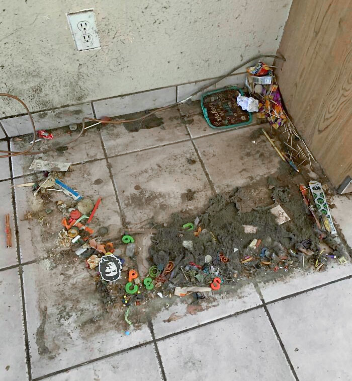 Tenants Left Some Things Under The Fridge After They Moved