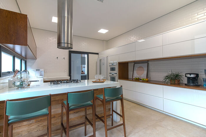 Horizontal Upper Cabinets