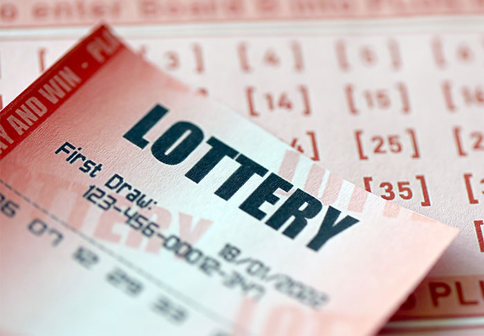 Lottery Winner Refuses To Give Girlfriend 75% Of Prize, Ends Relationship