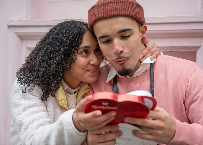 &ldquo;Be Safe Out There&rdquo;: Woman Finds Out What The &lsquo;Penny Method&rsquo; In Dating Is, Warns Others