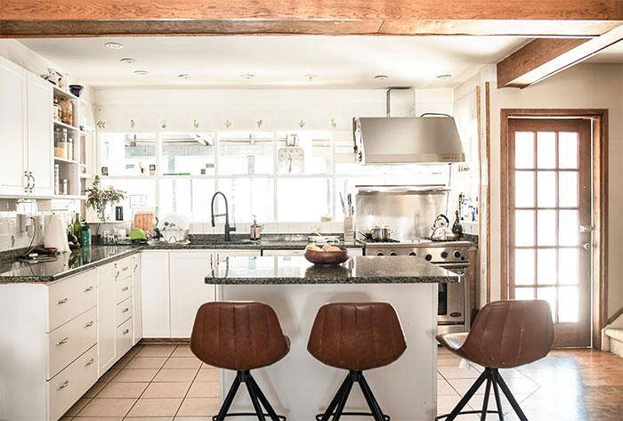 Kitchen with black marble countertop Kitchen with black marble countertop