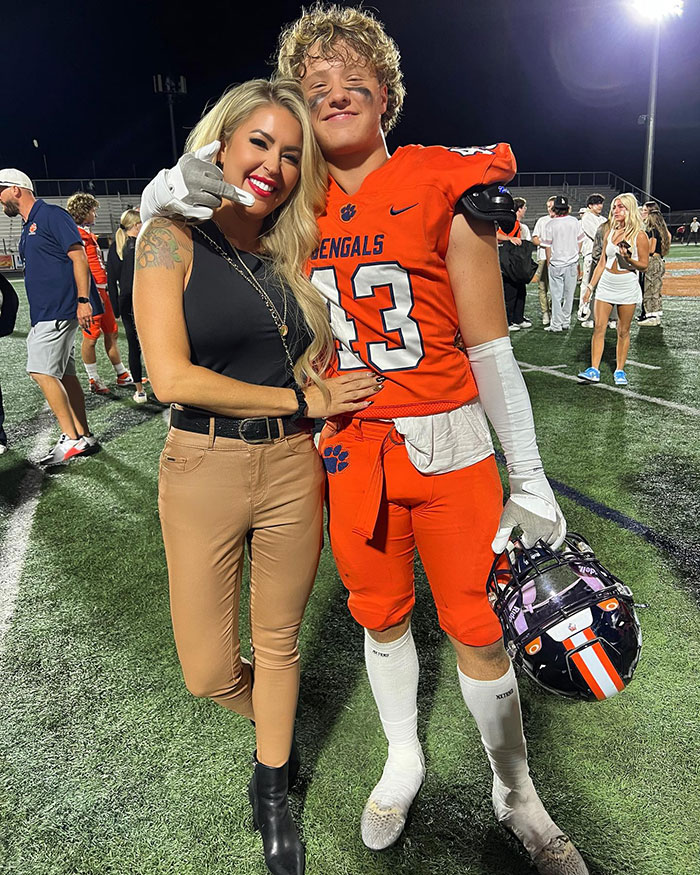 “This Implies Something So Wrong”: Utah Mom Who Wrapped Her Legs Around Her Son Under Fire Again “This Implies Something So Wrong”: Utah Mom Who Wrapped Her Legs Around Her Son Under Fire Again