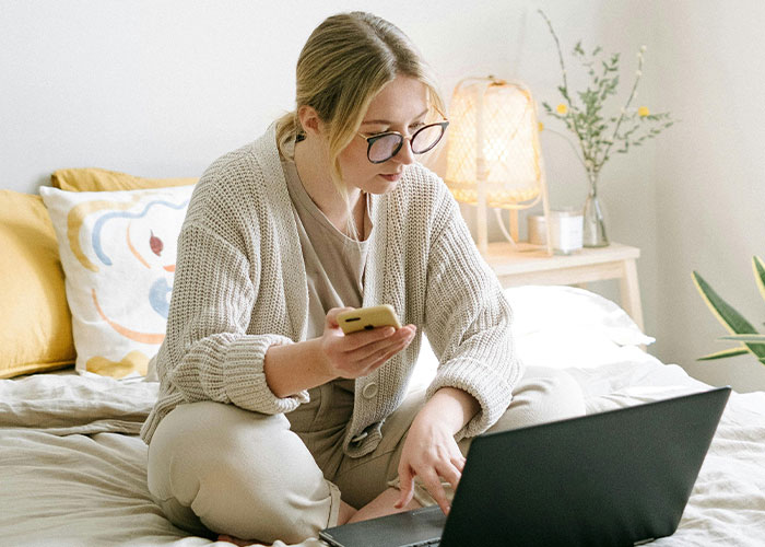 Internet Split After Mom Won't Let Homeless Daughter Move Back In If She Doesn't Meet Her 6 Conditions Internet Split After Mom Won't Let Homeless Daughter Move Back In If She Doesn't Meet Her 6 Conditions