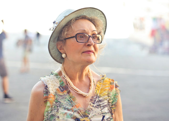 &ldquo;Monster-In-Law Excludes My Oldest, So I Exclude Her&rdquo;: Mom Gets Petty Revenge On MIL