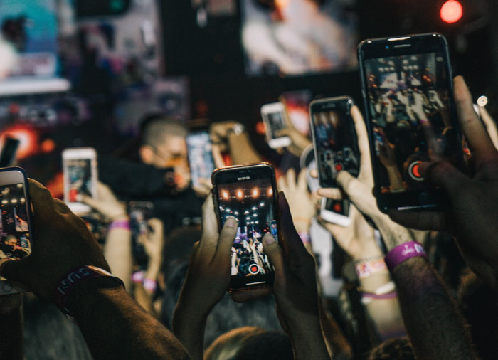 36 People Online Predict What Will Seem "Not Normal" In A Decade's Time