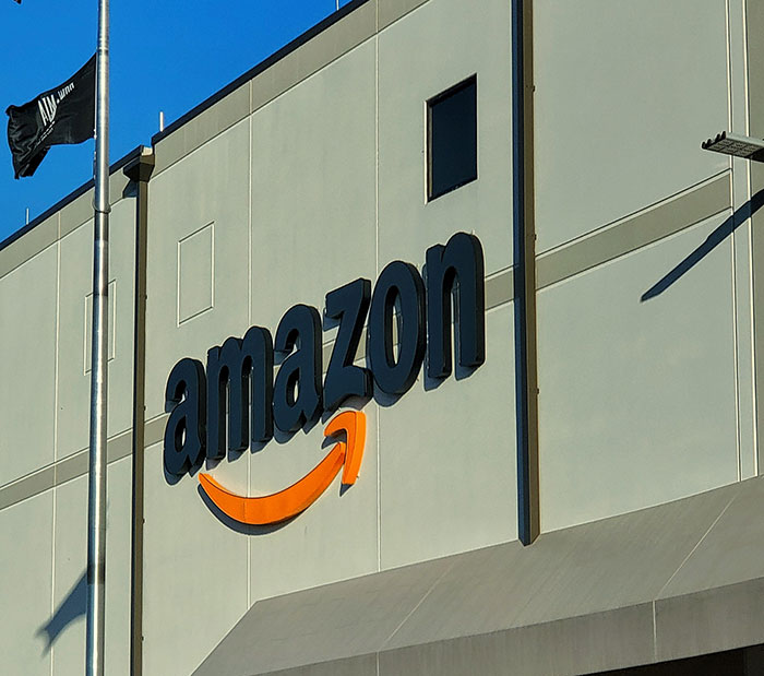 30 People Are Calling Out Jobs They Think Are 100% Overpaid