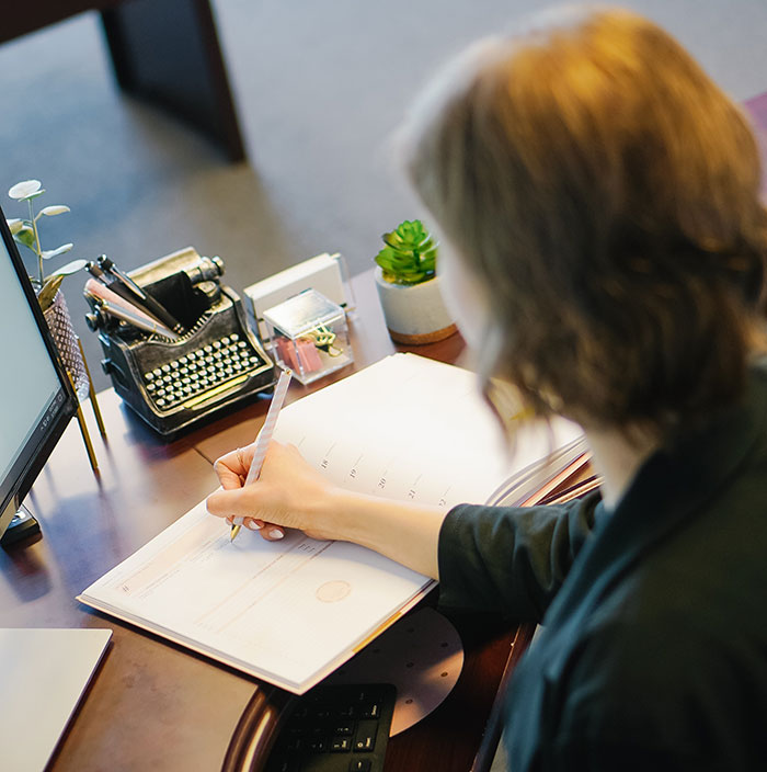 30 People Are Calling Out Jobs They Think Are 100% Overpaid