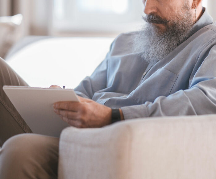 50 Times People Found Things They Shouldn’t Have While Clearing Dead People’s Things