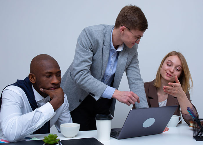 Guy Quits His Job Just To Prove His Manager Is Useless, It Works Wonders