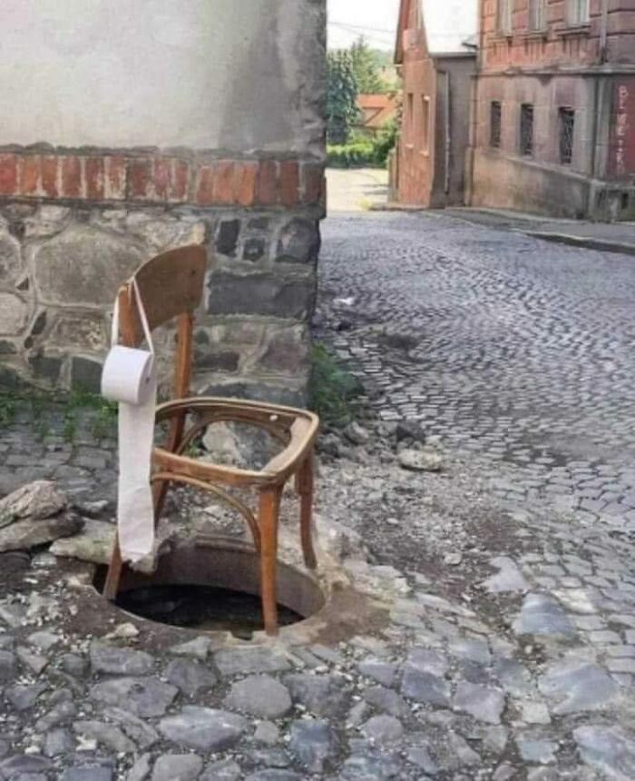 Random-Things-Weird-Places