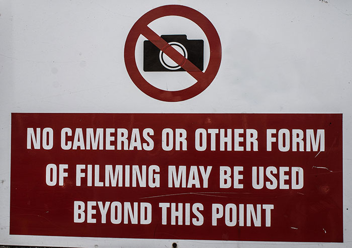 &ldquo;Sorry Guys, It&rsquo;s My Cheat Day&rdquo;: Person Refuses To Appease Influencers At A Restaurant