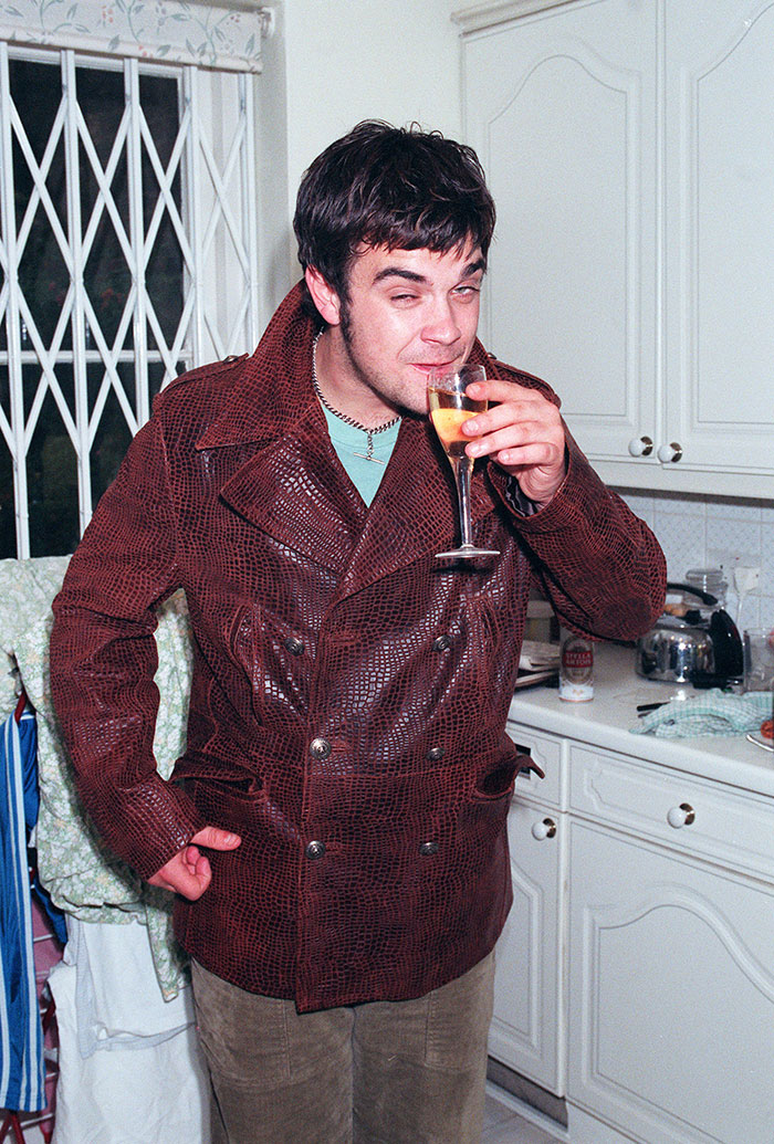 Robbie Williams Claims Rockstar Lifestyle From The 1990s Has Led To &ldquo;Manopause&rdquo;