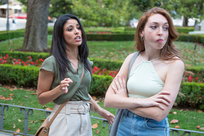 Woman Catches Jealous Sister About To Cut Her Wedding Dress, Bans Her From The Wedding Woman Catches Jealous Sister About To Cut Her Wedding Dress, Bans Her From The Wedding