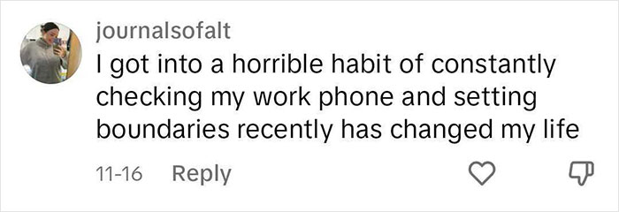 Woman Helps Folks By Sharing Tips On How To Survive The 9-To-5 Workday Woman Helps Folks By Sharing Tips On How To Survive The 9-To-5 Workday