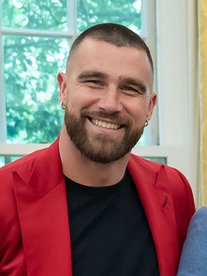 Travis Kelce Is Caught Reacting To Taylor Swift&rsquo;s Karma Lyric Change Dedicated To Him