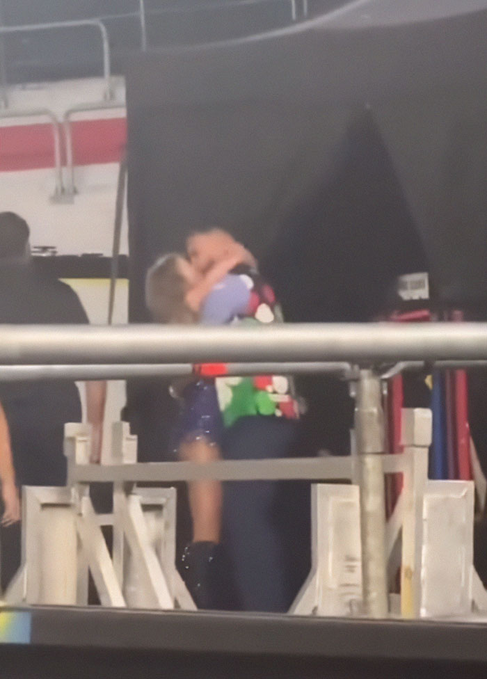 Travis Kelce Is Caught Reacting To Taylor Swift&rsquo;s Karma Lyric Change Dedicated To Him