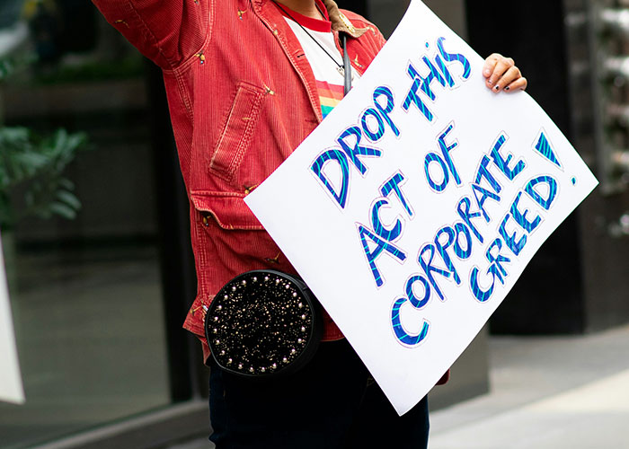 50 People Share Things That Are Outdated, Toxic And Should Be Retired