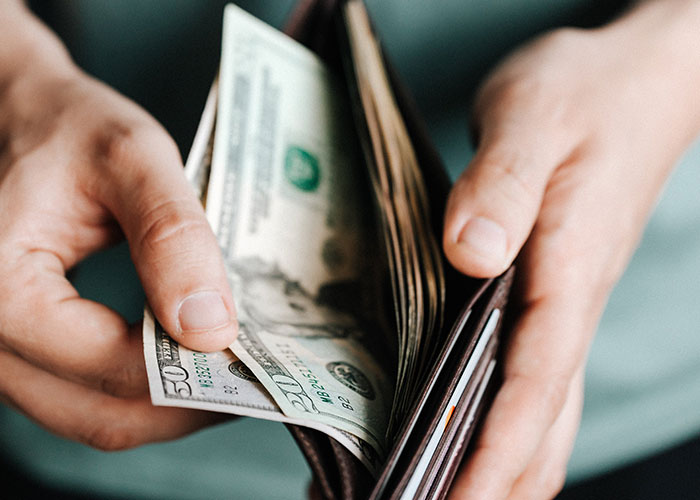 50 People Share Things That Are Outdated, Toxic And Should Be Retired