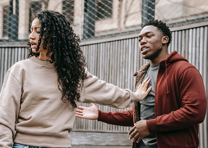 30 People Anonymously Reveal The Thing They Hate About Their Partner But Could Never Tell Them