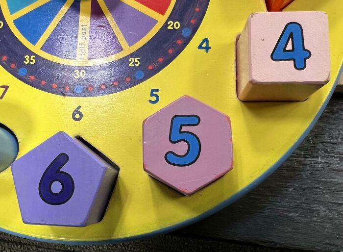This Children’s Clock Toy