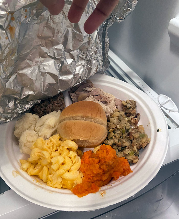 After Not Being Able To Go Home For Thanksgiving Because Of My Family Having Covid And Then Locking Myself Out Of My Apartment With My Roommates Being With Their Families Hours Away