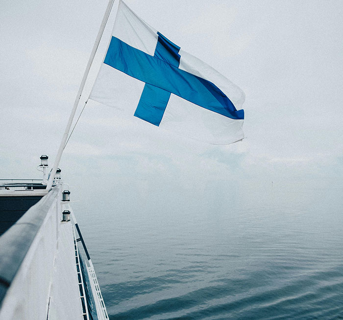 30 Conspiracy Theories That Some People Actually Believe Despite How Ridiculous They Sound