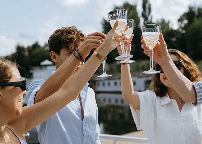 Guy Regrets Mocking Fianc&eacute;e&rsquo;s Job After She Breaks Up With Him