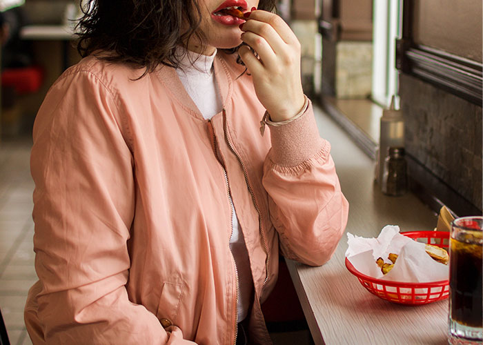 Mom Wants To Treat Restaurant Table As A Diaper Changing Station, Disgusted Customer Retaliates