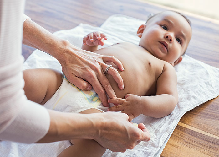 Mom Wants To Treat Restaurant Table As A Diaper Changing Station, Disgusted Customer Retaliates