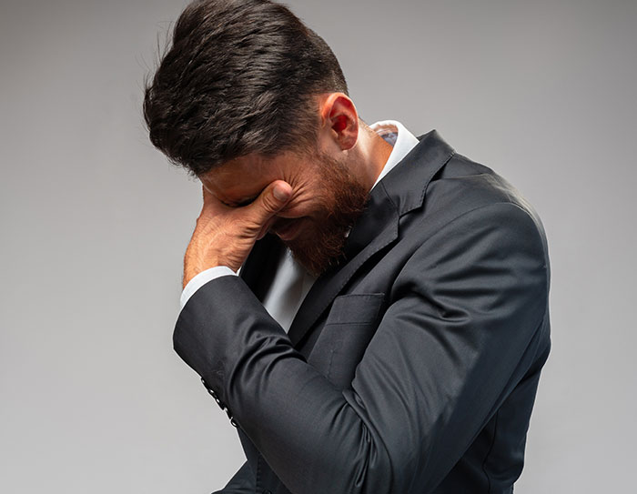 "Blood Exposed And All": Grandma Becomes Internet's Hero After Her Legendary Malicious Compliance "Blood Exposed And All": Grandma Becomes Internet's Hero After Her Legendary Malicious Compliance