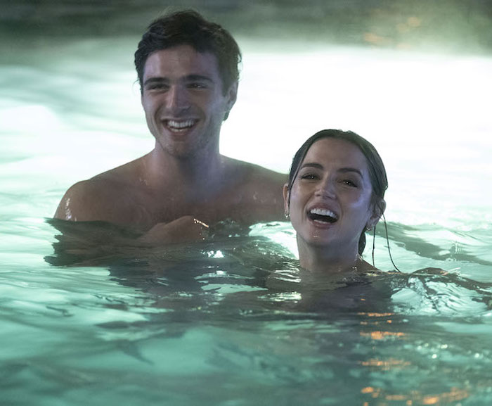 People Call Out Keanu Reeves And 30 Others For Having Zero Chemistry With Their Co-Stars On Screen