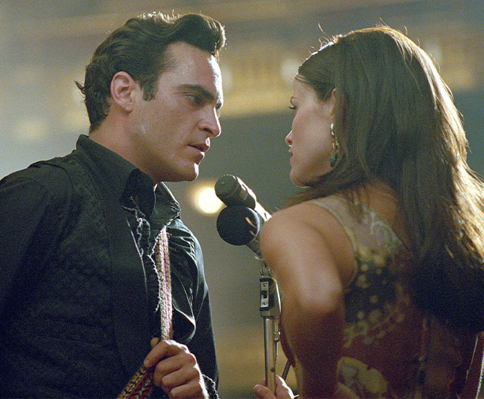 People Call Out Keanu Reeves And 30 Others For Having Zero Chemistry With Their Co-Stars On Screen