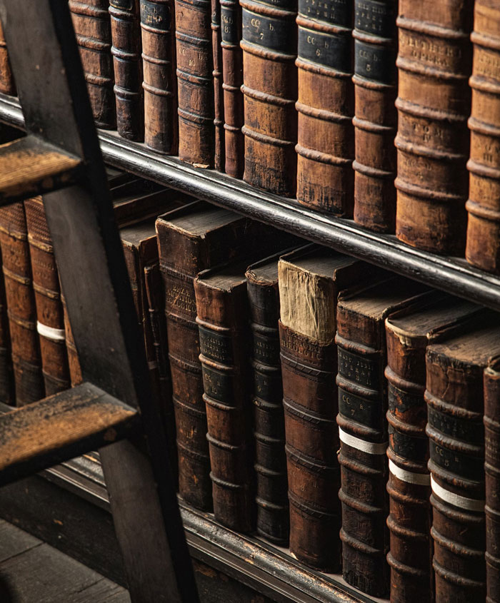 “Lefty Loosy, Righty Tighty”: 30 Highly Useful Facts That Are Not Yet Universal Knowledge