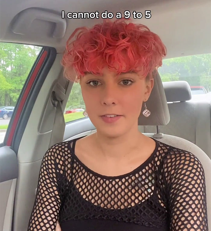 Artist Begs People To Stream Her Music So She Doesn&rsquo;t Have To Work, Gets Dragged Online